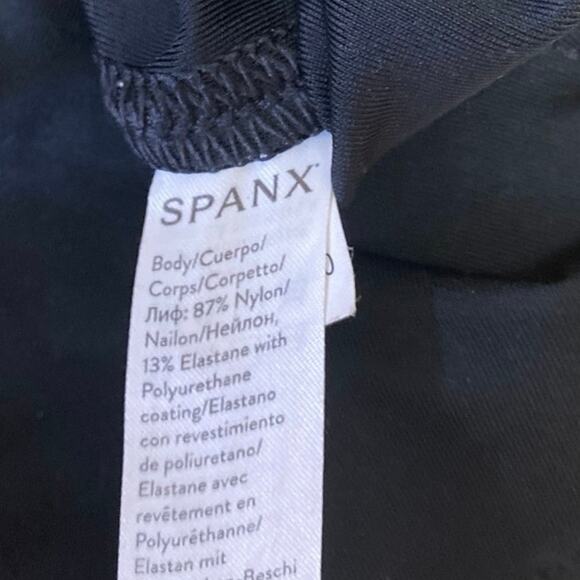 Spanx Black Faux Leather Mid Rise Skinny Fitness Workout Gym Leggings Pants Sz S - Picture 5 of 5